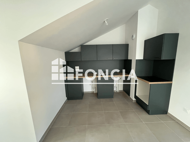 Appartement 3 pièces (73.9 m²) à louer - Nice (06000)