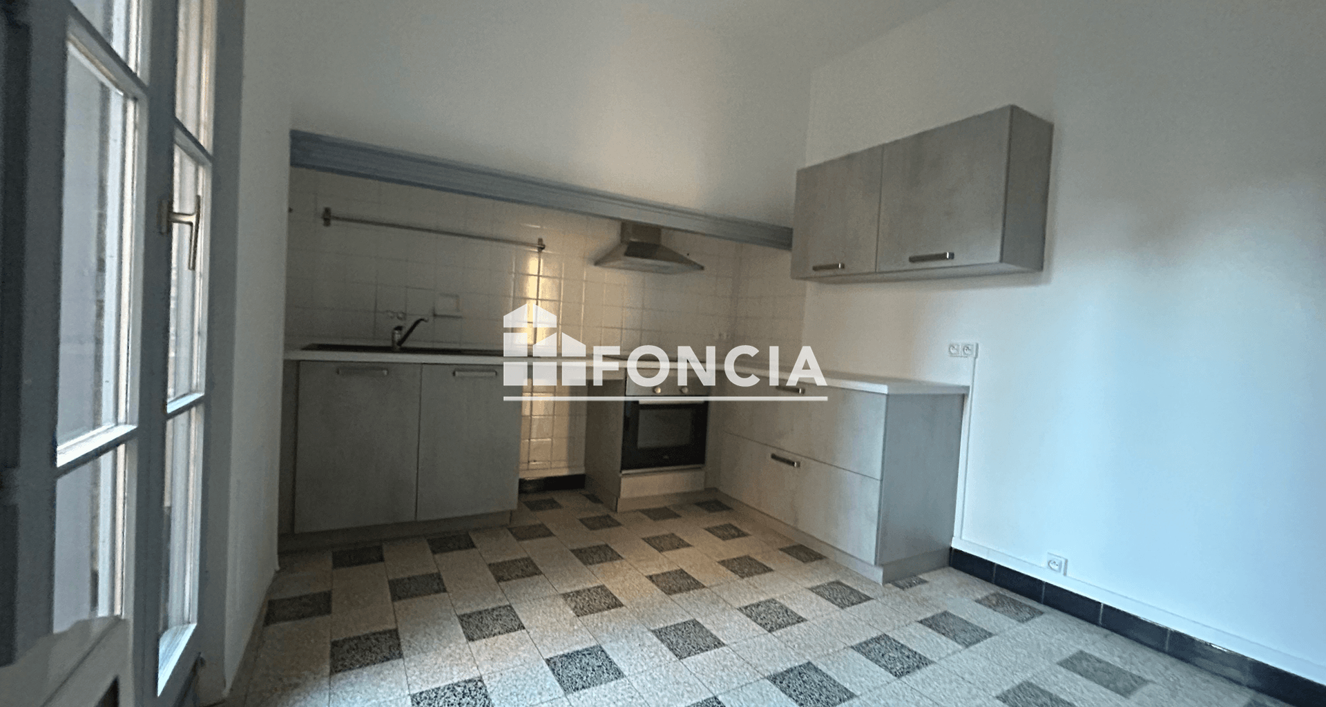 Appartement 4 pièces (102.48 m²) à louer - Pézenas (34120)