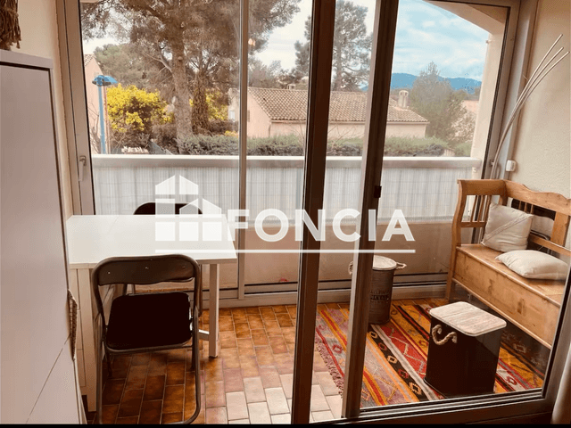 Studio meublé (19.3 m²) à louer - Saint-mandrier-sur-mer (83430)