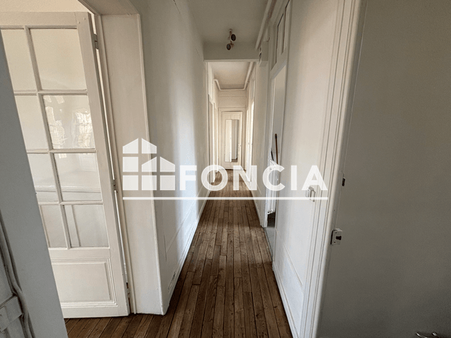 Appartement 5 pièces (135.9 m²) à louer - Reims (51100)