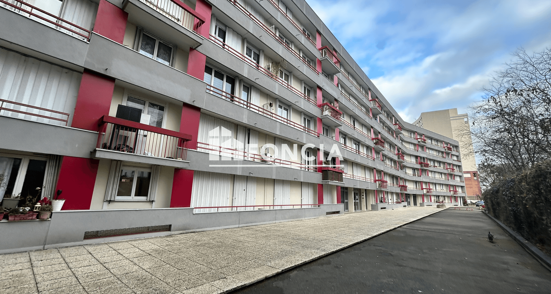 Appartement 5 pièces (84.23 m²) à vendre - Villeneuve-la-garenne (92390)