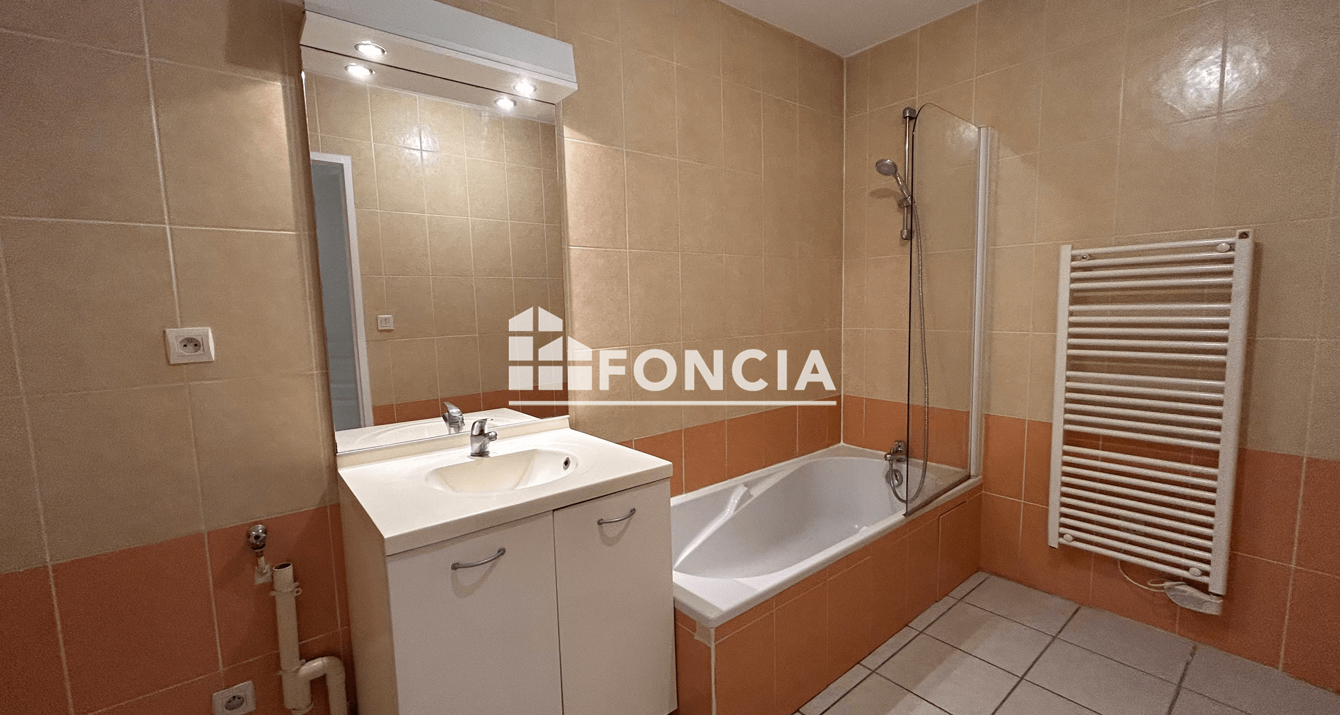 Appartement 3 pièces (68.42 m²) à louer - Genay (69730)