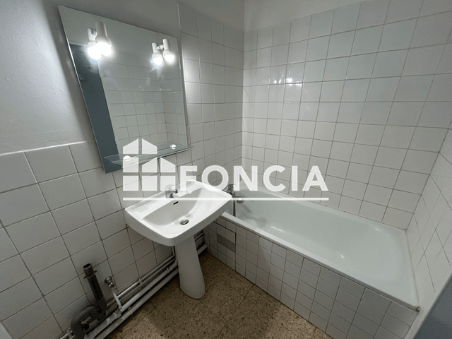 Studio (25 m²) à louer - Marignane (13700)