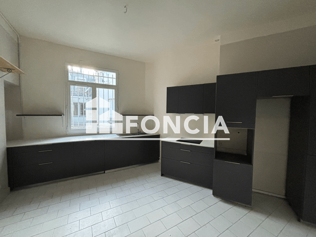 Appartement 4 pièces (94.12 m²) à louer - Paris 17ᵉ (75017)