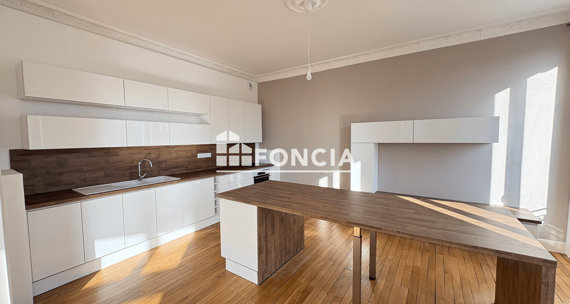Appartement 5 pièces (131.58 m²) à louer - Clermont-ferrand (63000)