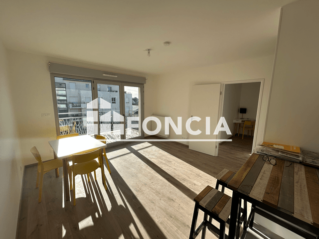 Appartement meublé 2 pièces (42.39 m²) à louer - Avrille (49240)