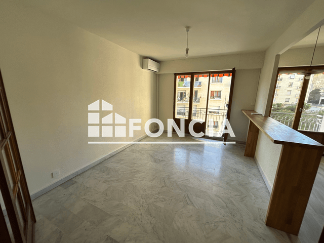 Appartement 3 pièces (66.85 m²) à louer - - Nimes Cedex (30000)