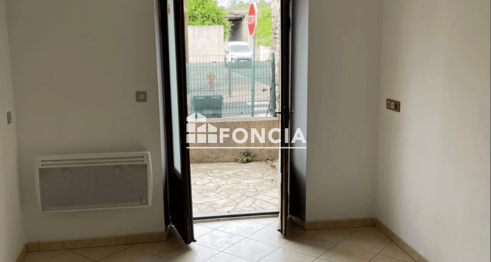 Appartement 2 pièces (25 m²) à vendre - Roquemaure (30150)