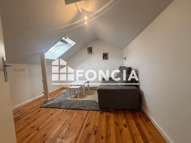 Appartement meublé 2 pièces (45 m²) à louer - Jouy Le Moutier (95280)