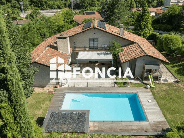 Maison 5 pièces (272.83 m²) à louer - Eybens (38320)