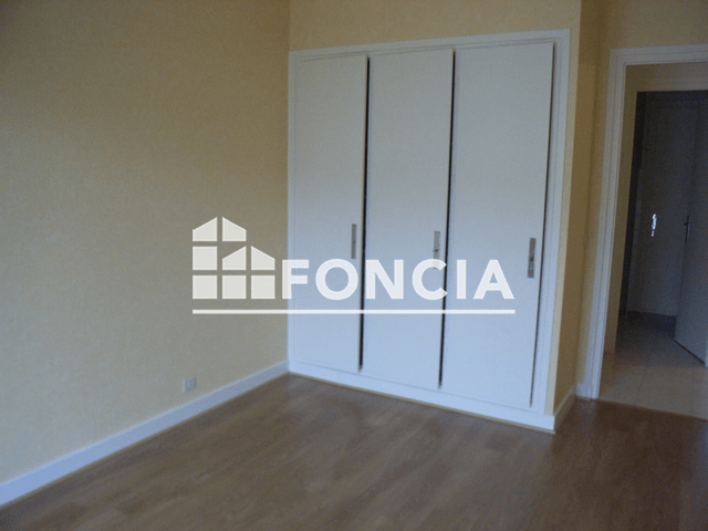 Appartement 2 pièces (57.6 m²) à louer - Aix Les Bains (73100)
