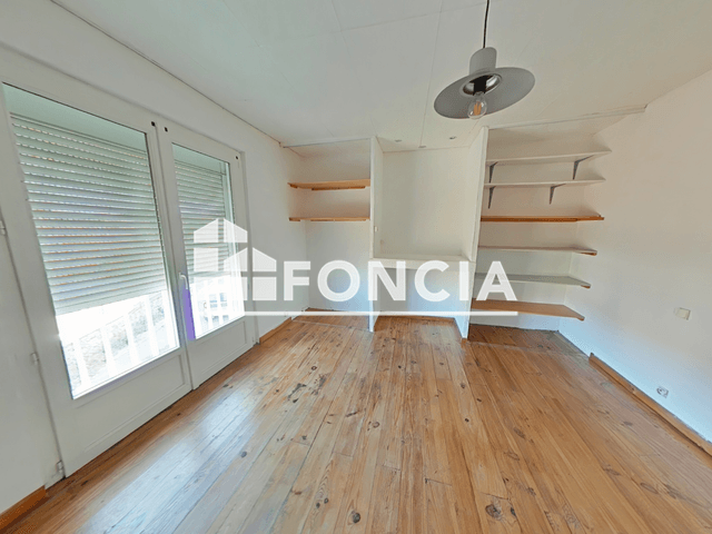Maison 5 pièces (124 m²) à louer - Arles (13200)