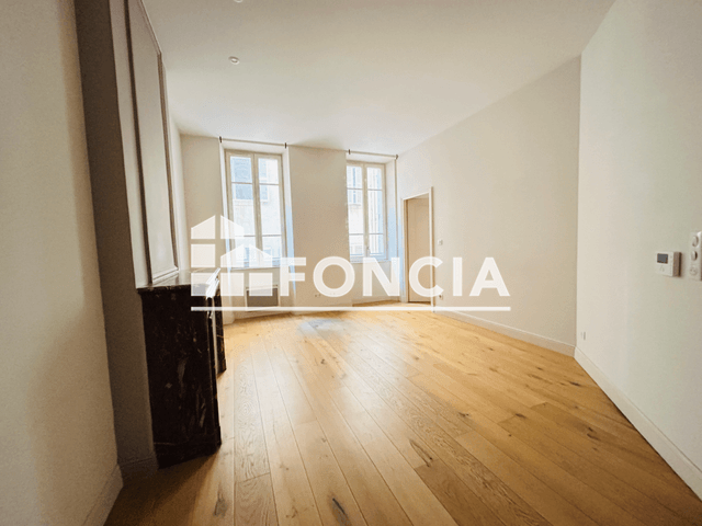 Appartement 2 pièces (47.3 m²) à louer - Toulon (83000)
