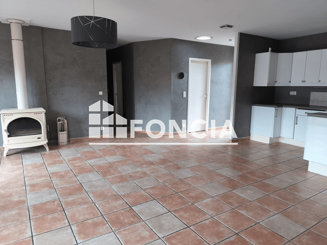 Maison 5 pièces (107.79 m²) à louer - Yvrac (33370)