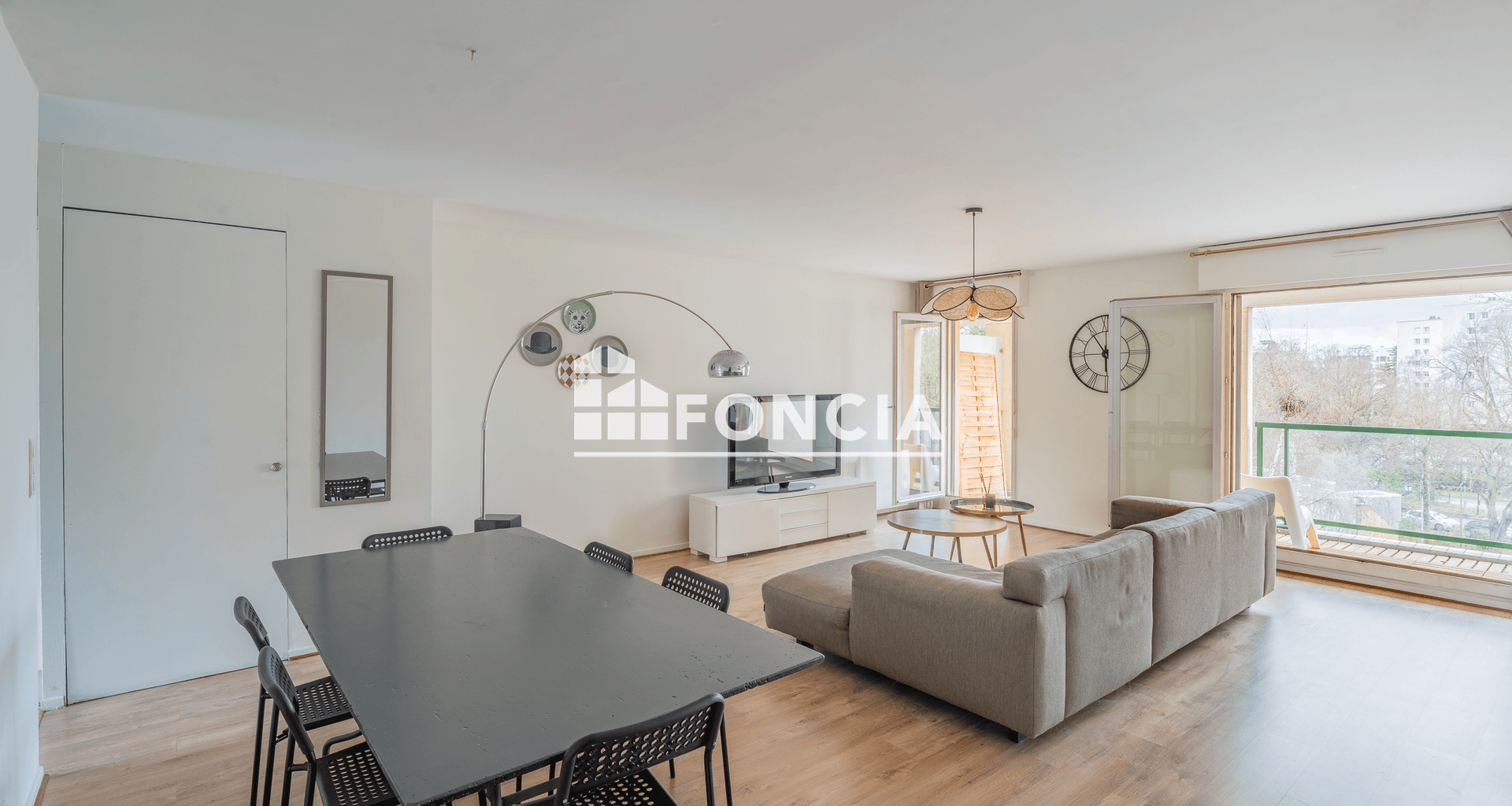 Appartement 4 pièces (97.85 m²) à vendre - Saint-cloud (92210)