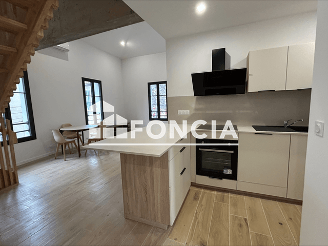 Appartement meublé 4 pièces (79.48 m²) à louer - Nîmes (30000)