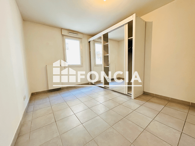 Appartement 3 pièces (59.99 m²) à louer - Toulon (83000)
