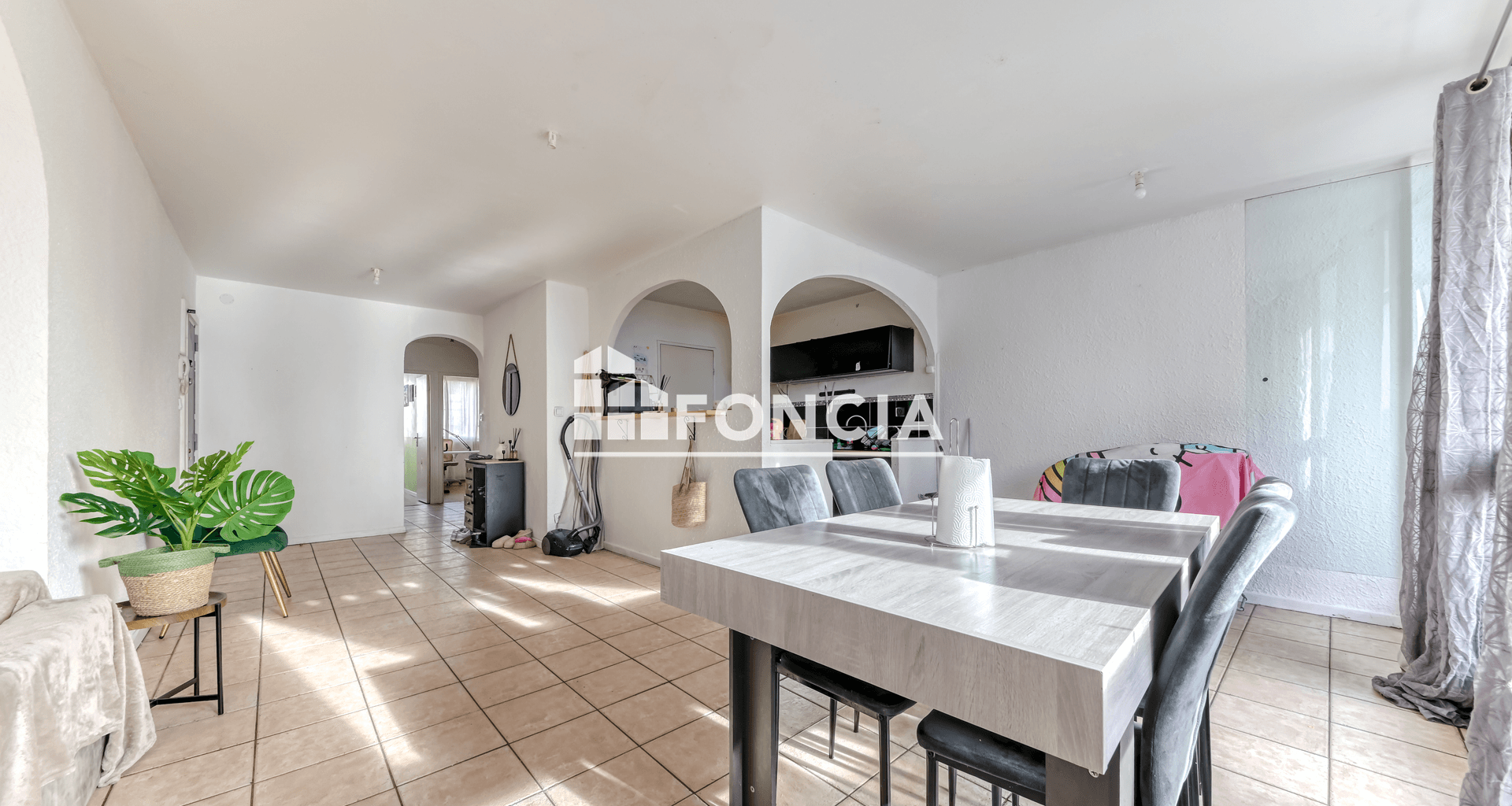 Appartement 5 pièces (93.81 m²) à vendre - Villeurbanne (69100)