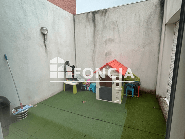 Appartement 3 pièces (87.26 m²) à louer - Rochefort Du Gard (30650)