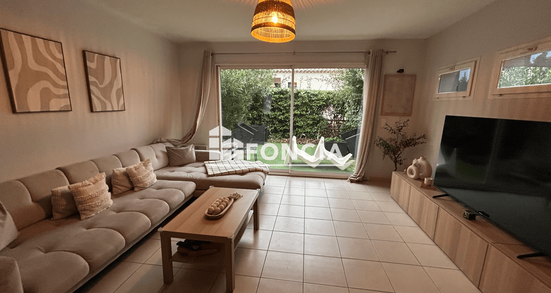 Appartement 3 pièces (87.26 m²) à louer - Rochefort-du-gard (30650)