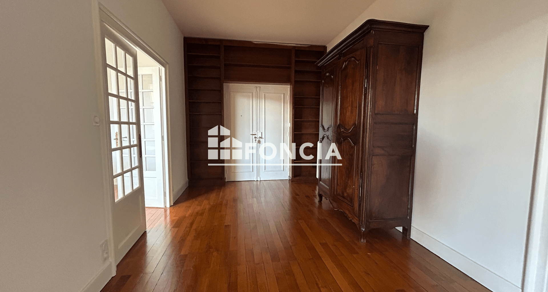 Appartement 5 pièces (126.8 m²) à louer - Roanne (42300)