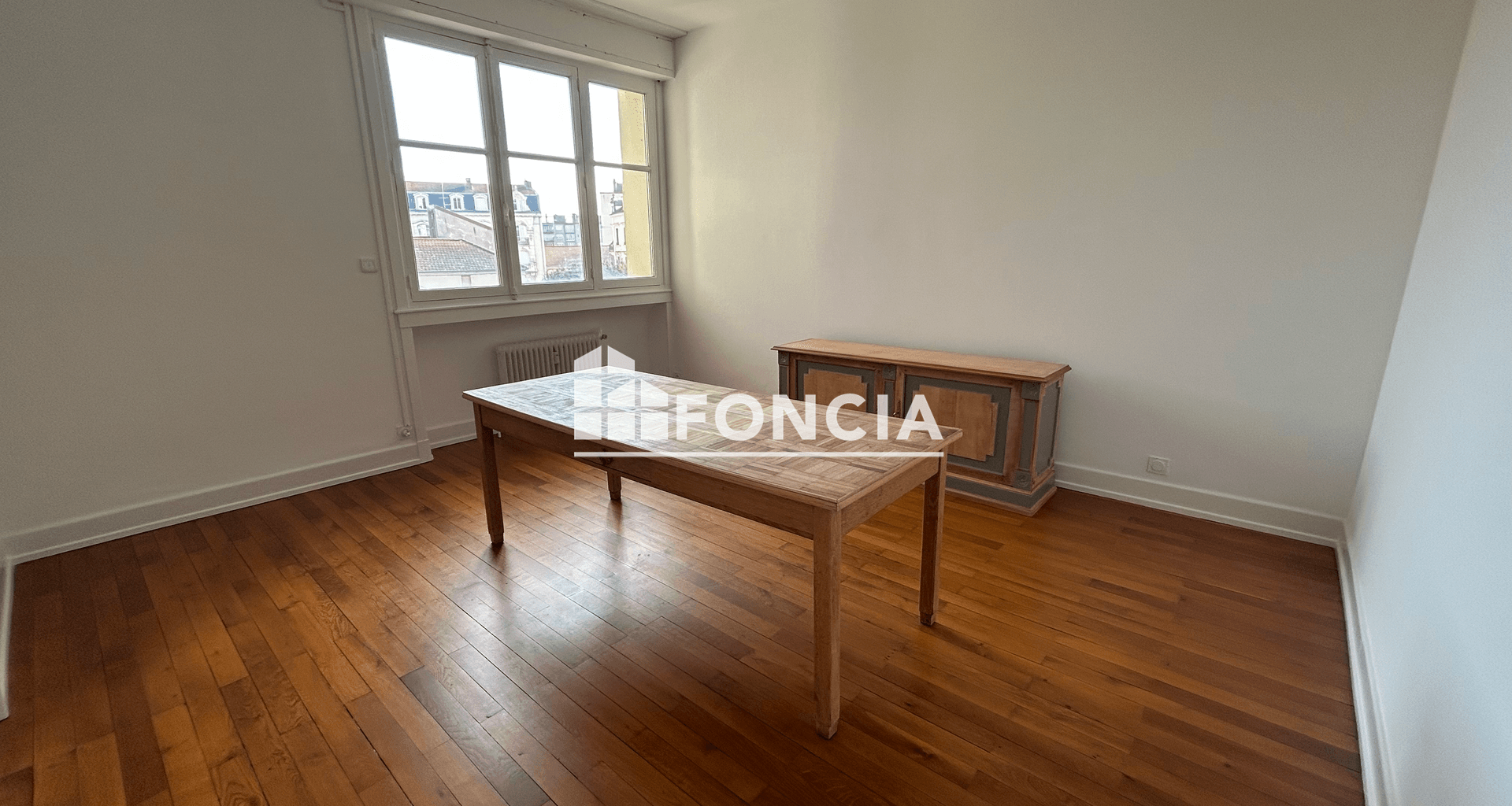 Appartement 5 pièces (126.8 m²) à louer - Roanne (42300)