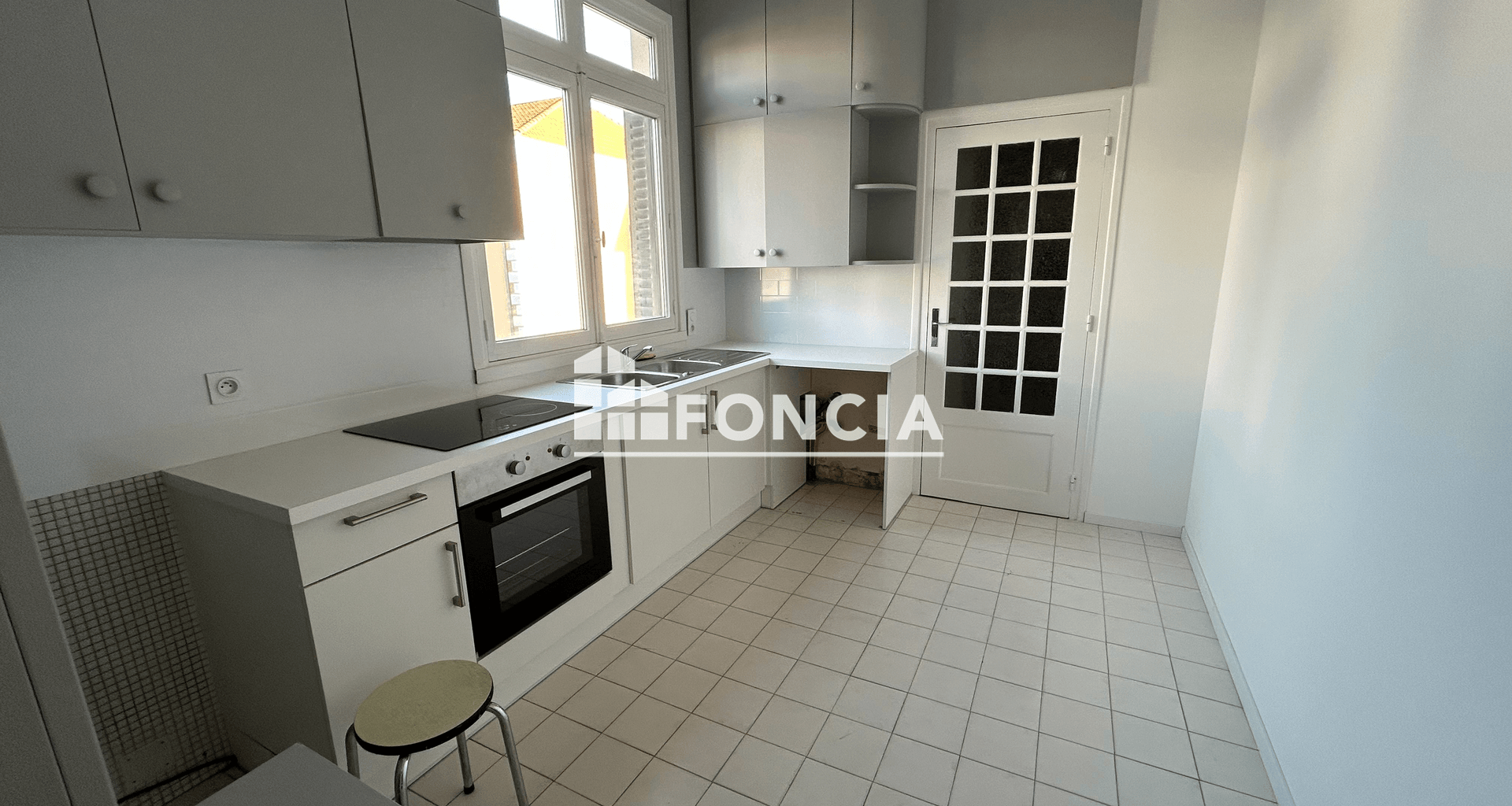 Appartement 5 pièces (126.8 m²) à louer - Roanne (42300)