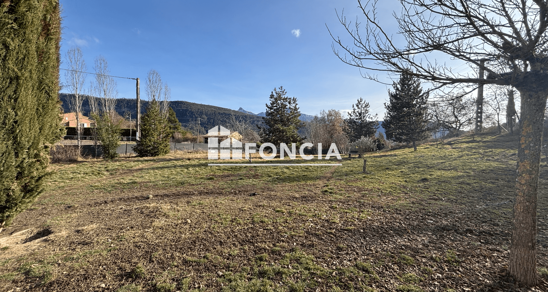 Maison 7 pièces (210 m²) à vendre - Le Brusquet (04420)