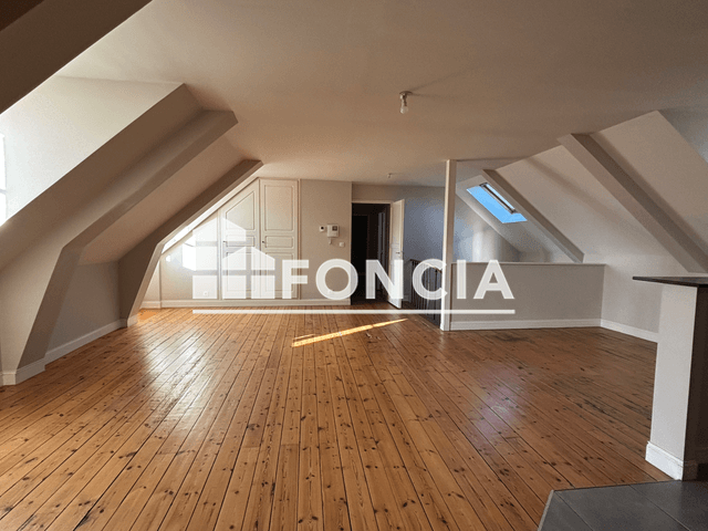 Appartement 3 pièces (77.5 m²) à louer - Dinan (22100)