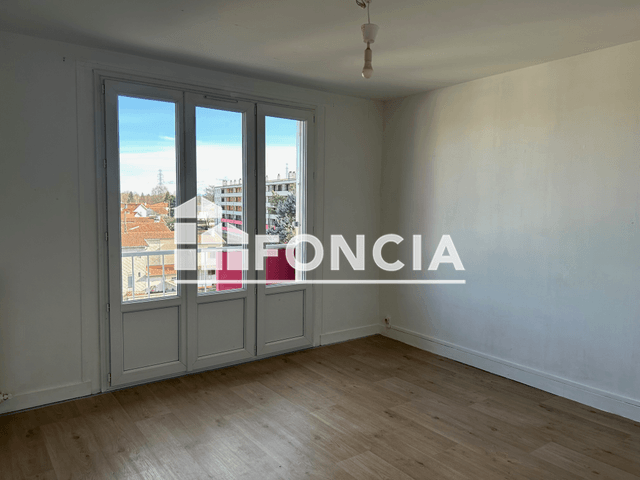 Appartement 3 pièces (54.54 m²) à louer - Lannemezan (65300)