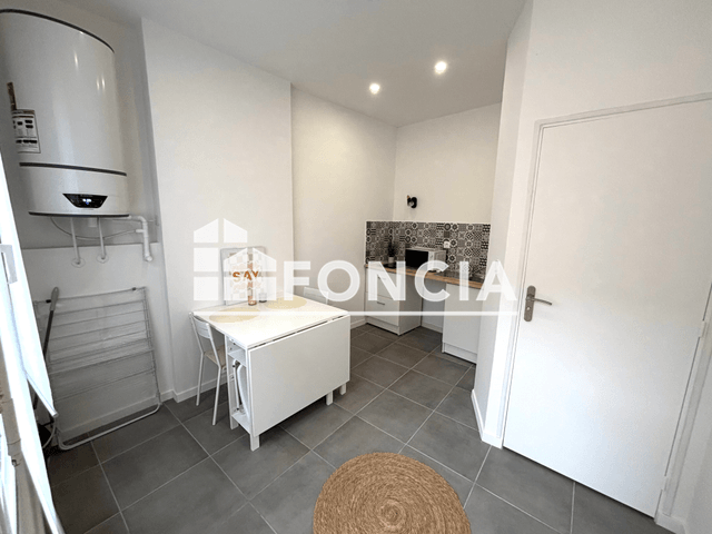 Appartement meublé 2 pièces (28.8 m²) à louer - Reims (51100)