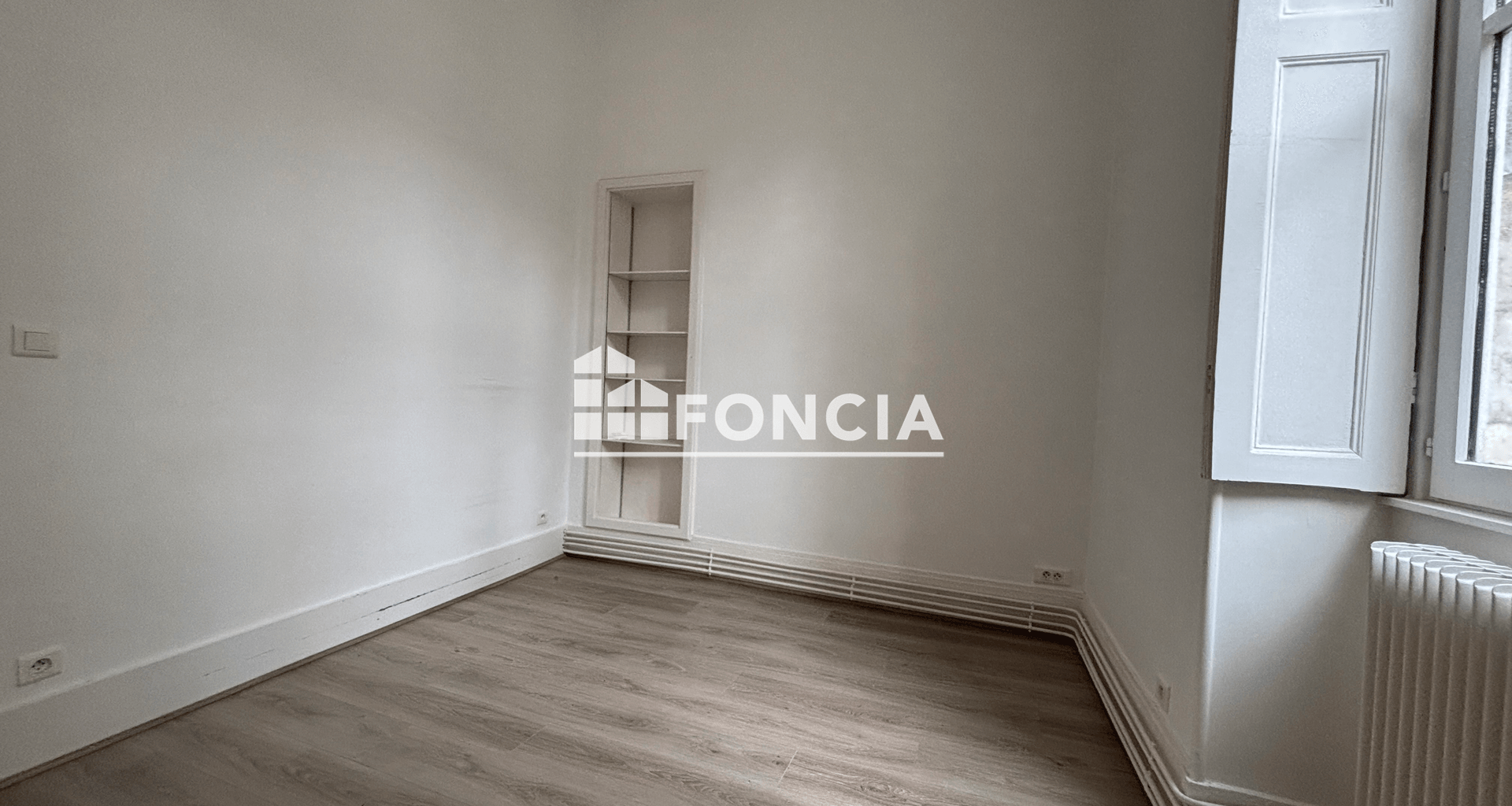 Appartement 5 pièces (120 m²) à louer - Besançon (25000)