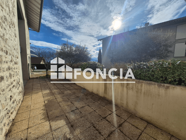 Appartement 3 pièces (81.2 m²) à louer - Crolles (38920)