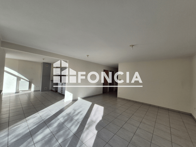 Appartement 3 pièces (81.2 m²) à louer - Crolles (38920)