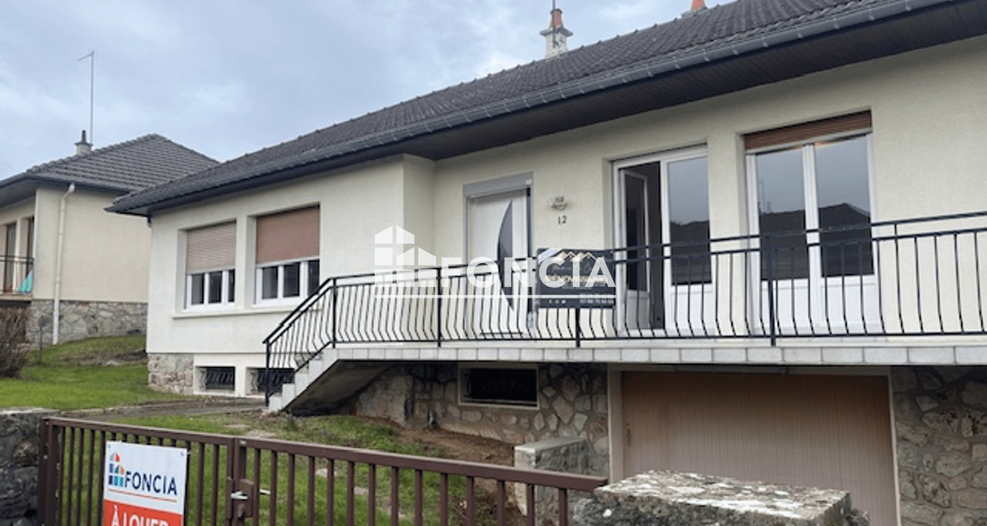 Maison 5 pièces (121.7 m²) à louer - Charleville-mézières (08000)