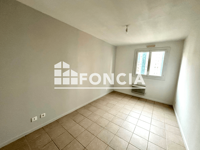 Appartement 3 pièces (65 m²) à louer - Toulon (83000)