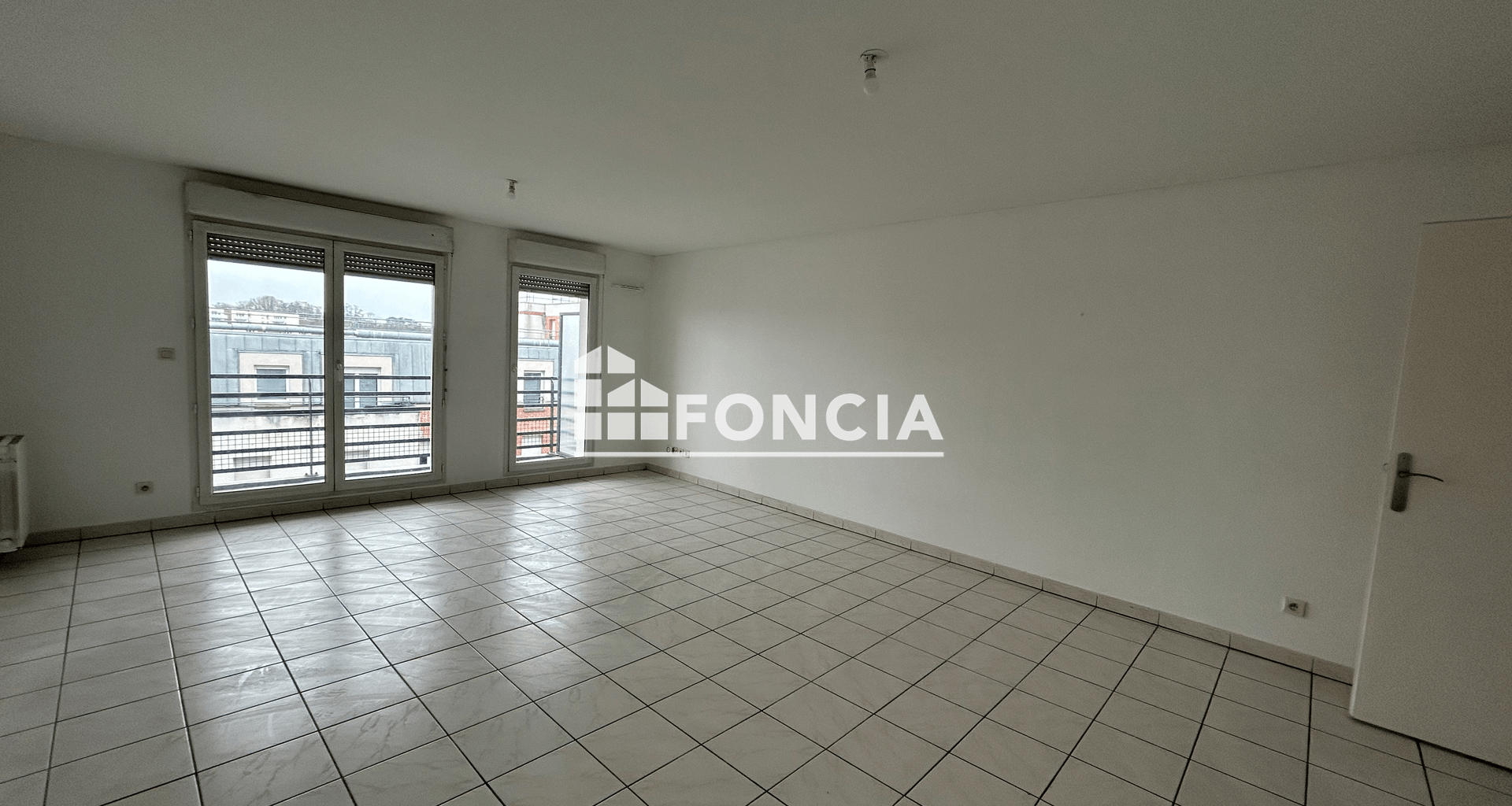 Appartement 4 pièces (93.2 m²) à louer - Lens (62300)