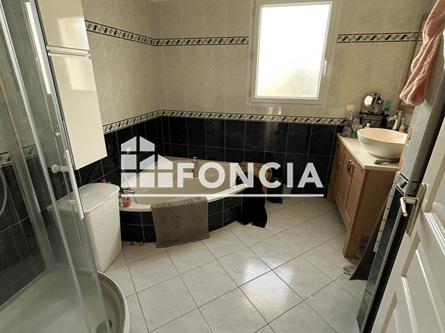 Maison 4 pièces (123.31 m²) à louer - La Roche Sur Yon (85000)