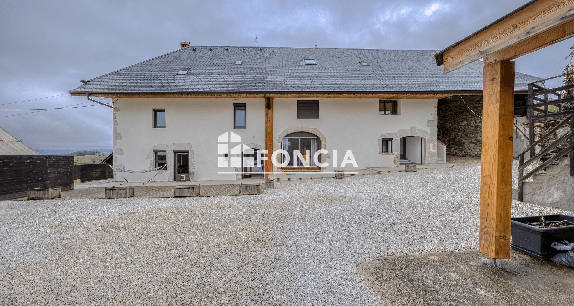 Maison 15 pièces (362 m²) à vendre - Vaulx (74150)