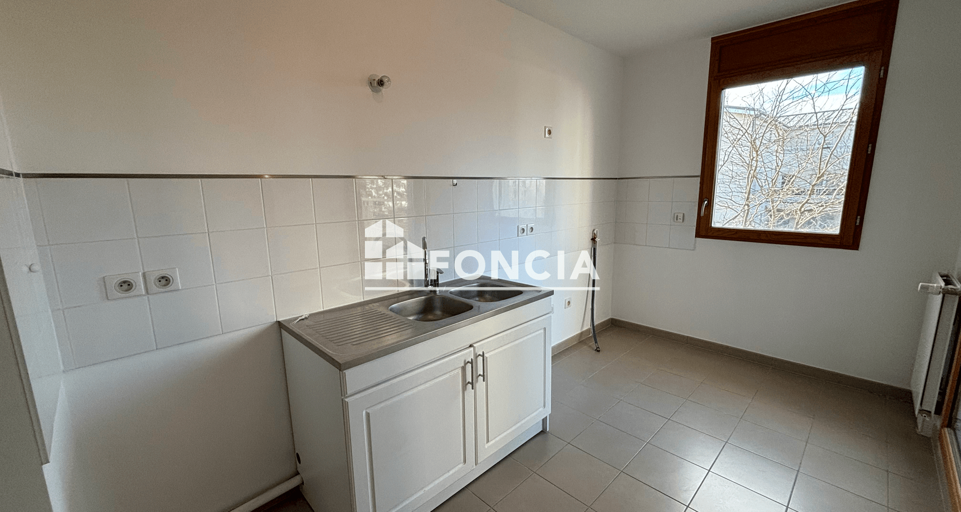 Appartement meublé 4 pièces (102.65 m²) à louer - Trappes (78190)