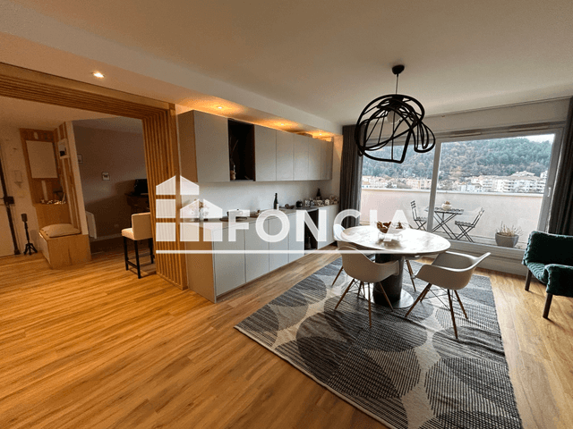 Appartement 4 pièces (120.35 m²) à louer - Digne-les-bains (04000)