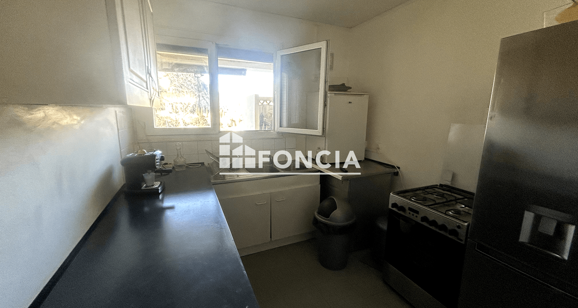 Appartement 3 pièces (60 m²) à vendre - Pierrelatte (26700)