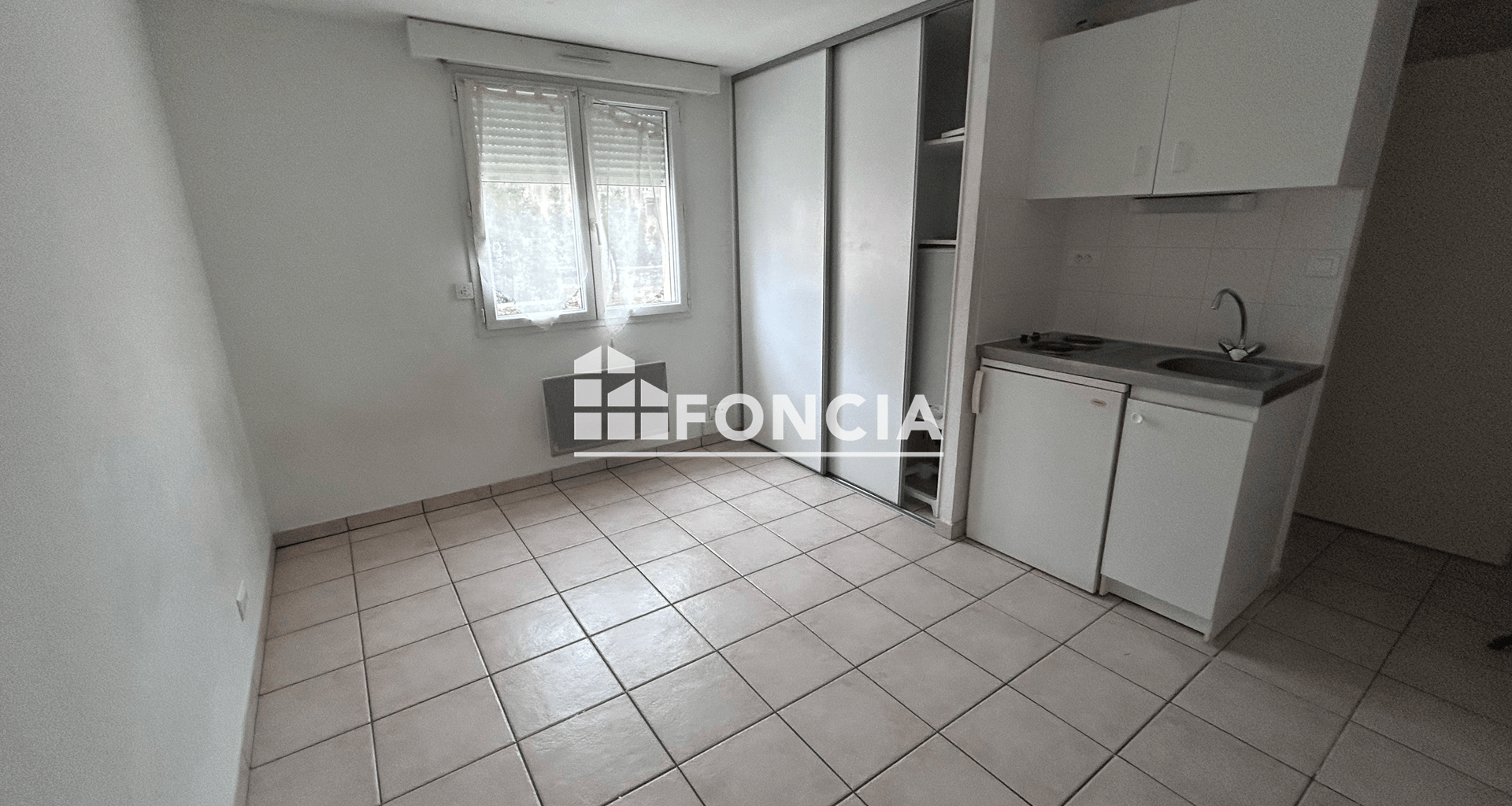 Studio (15.98 m²) à louer - La Roche-sur-yon (85000)