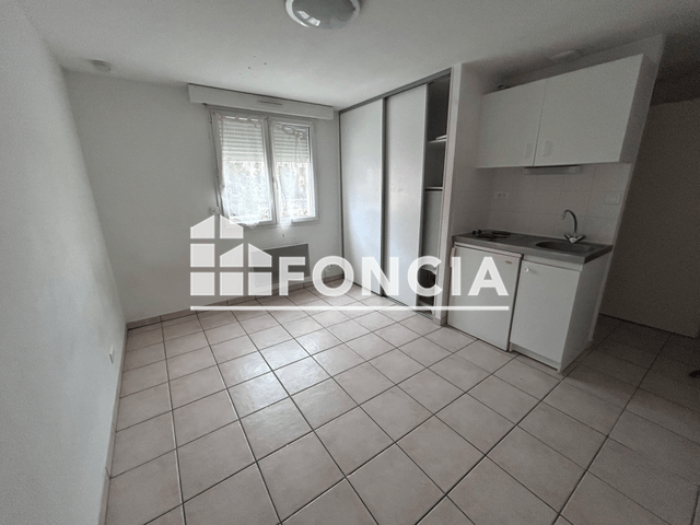Studio (15.98 m²) à louer - La Roche Sur Yon (85000)