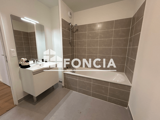 Appartement 3 pièces (66.3 m²) à louer - Erquinghem Lys (59193)