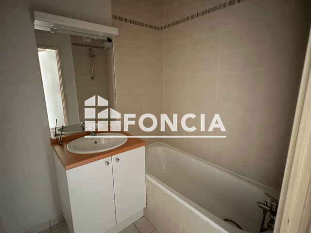 Appartement 2 pièces (43.91 m²) à louer - Avrille (49240)