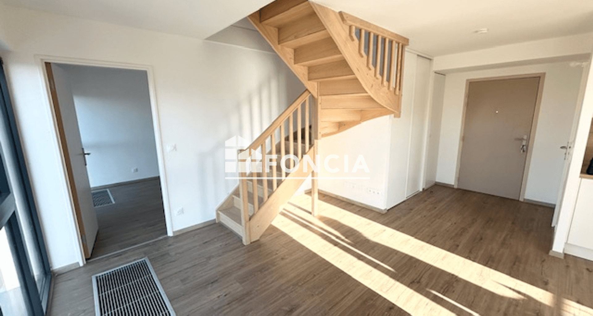 Appartement 4 pièces (90.2 m²) à louer - Saint-étienne (42000)