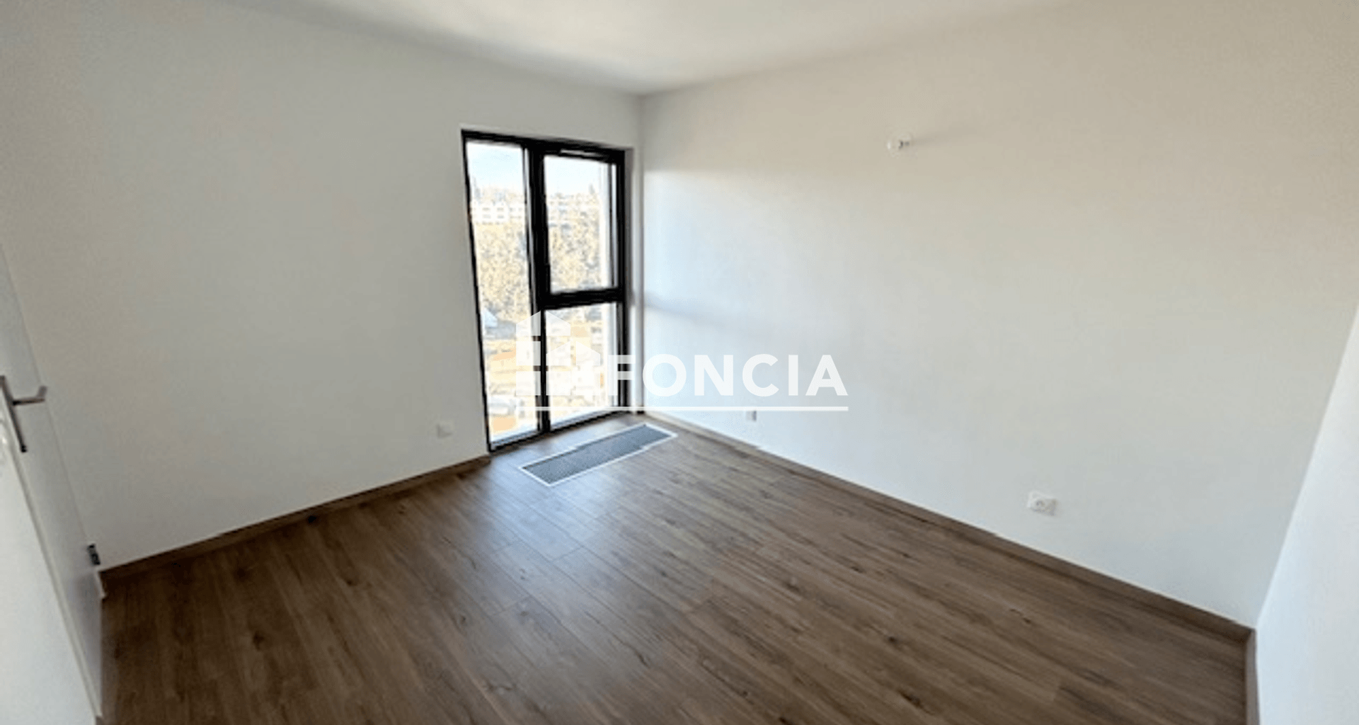 Appartement 4 pièces (90.2 m²) à louer - Saint-étienne (42000)