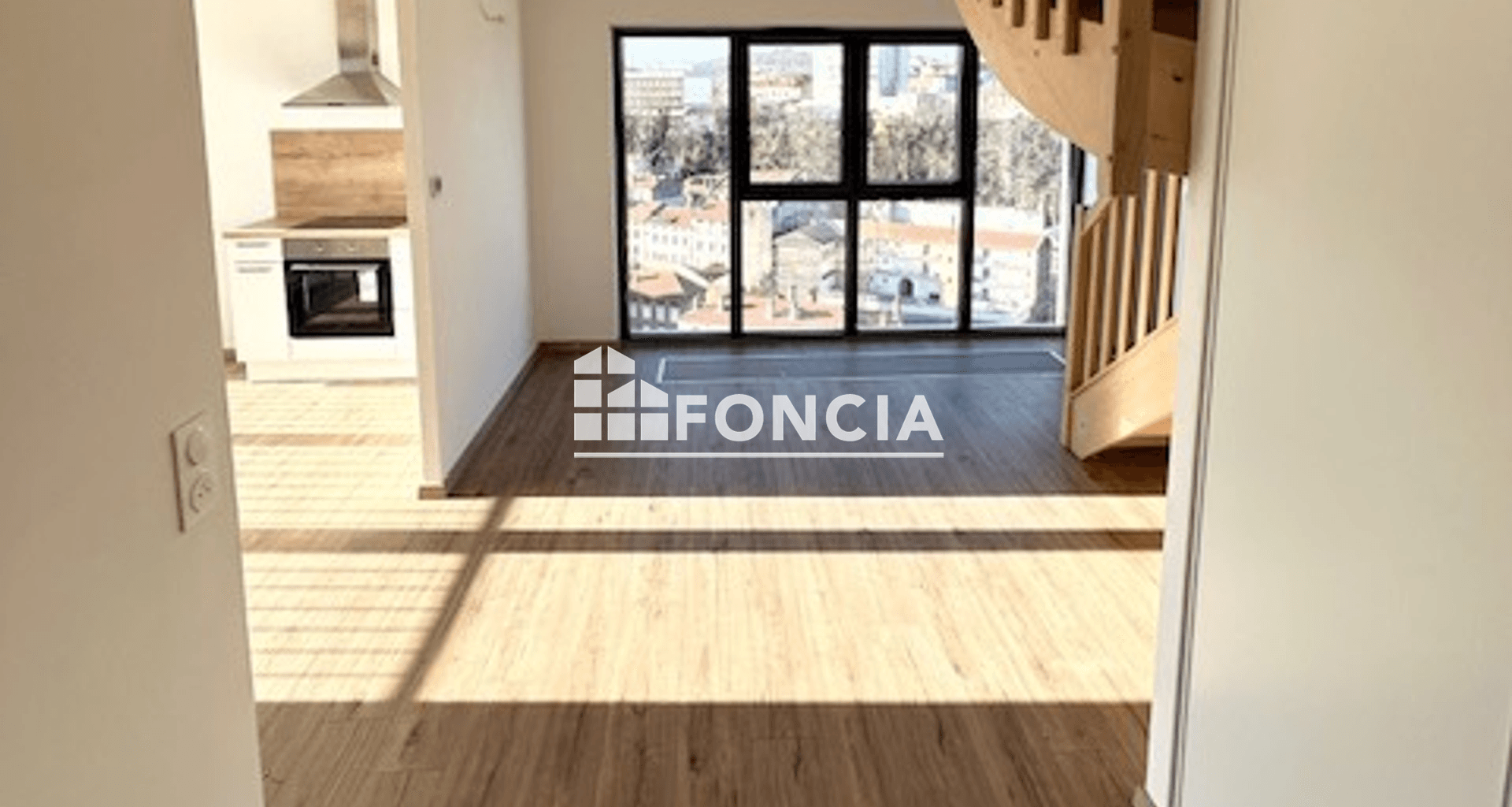Appartement 4 pièces (90.2 m²) à louer - Saint-étienne (42000)