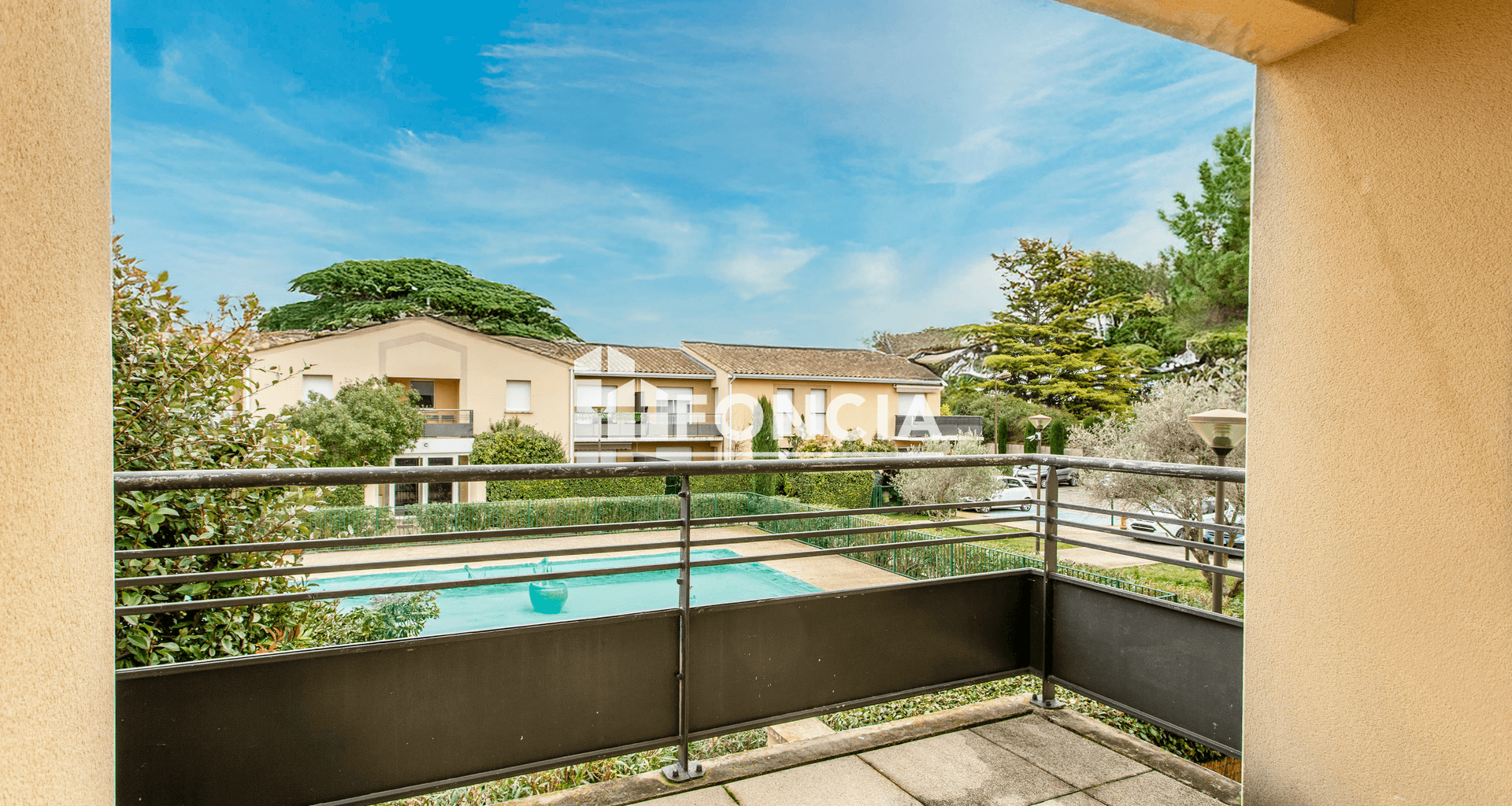 Appartement 2 pièces (40.97 m²) à vendre - Grans (13450)